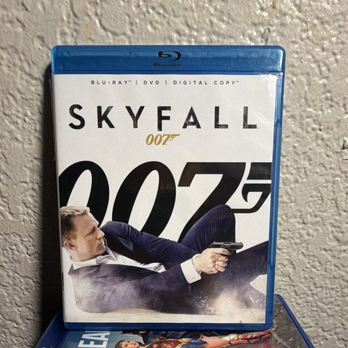 James bond skyfall - james,